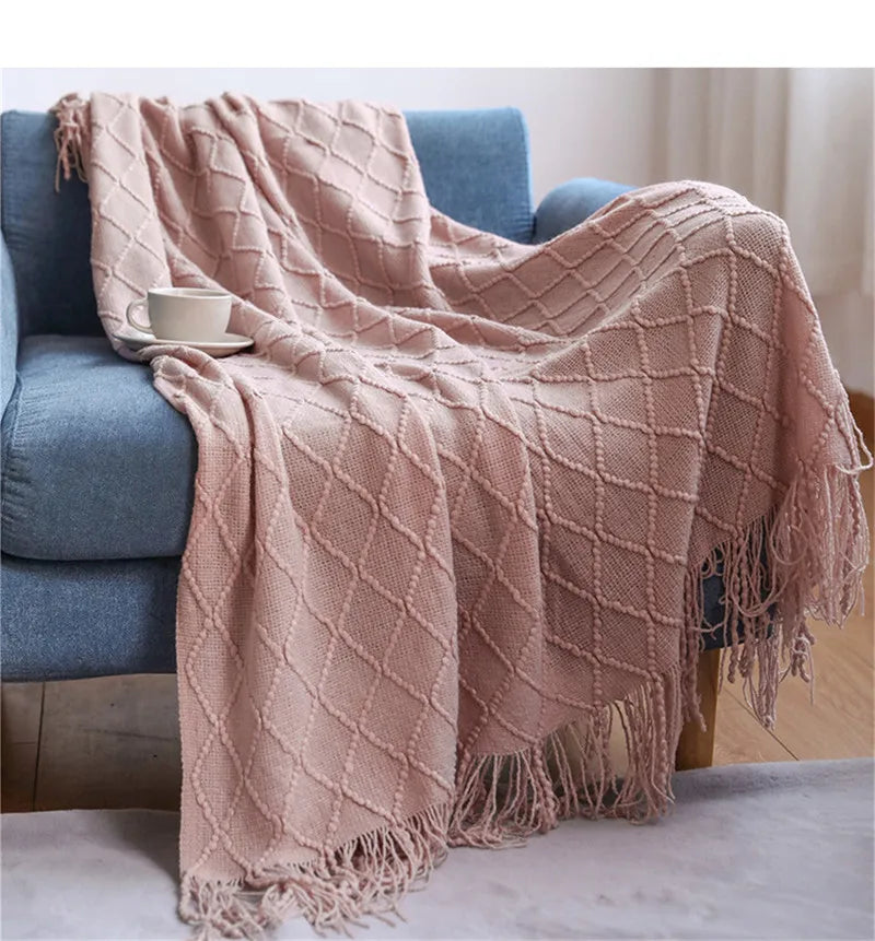 Afralia™ Plaid Knit Throw Blanket with Tassels - Cozy Home Decor for Sofa, Bed, or Shawl