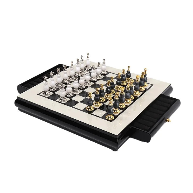 Afralia™ Handmade Wooden Chess Set with Zinc Alloy King & Queen - Plaid Design