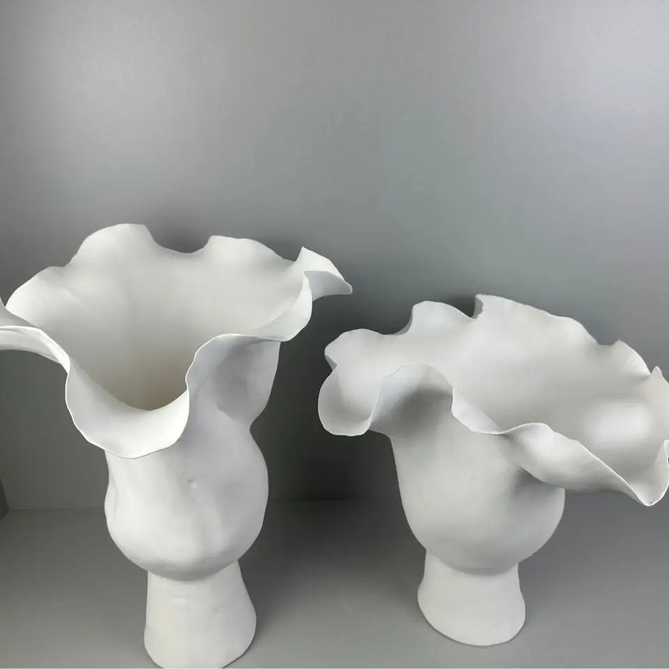 Afralia™ White Ceramic Tulip Vase for Floral Arrangement and Home Decoration