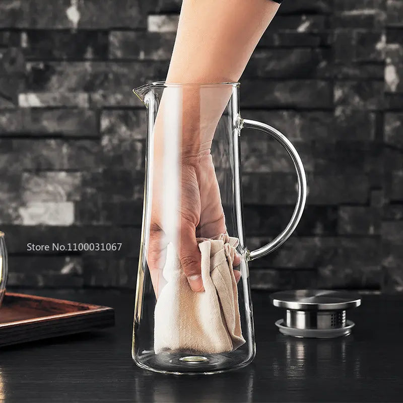 Afralia™ Glass Pitcher with Lid, Heat Resistant Water Carafe for Hot/Cold Beverages