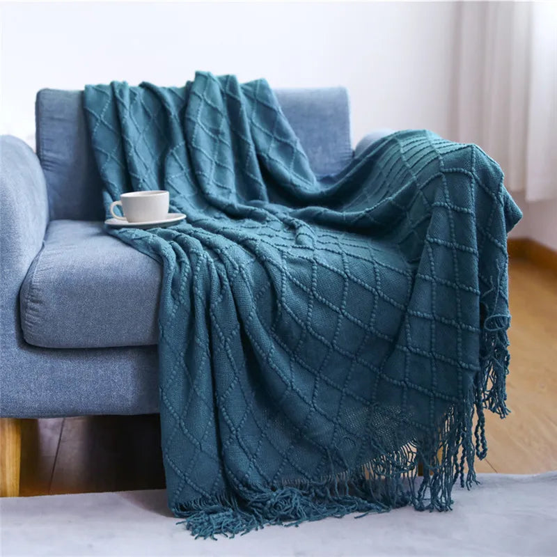 Afralia™ Plaid Knit Throw Blanket with Tassels - Cozy Home Decor for Sofa, Bed, or Shawl