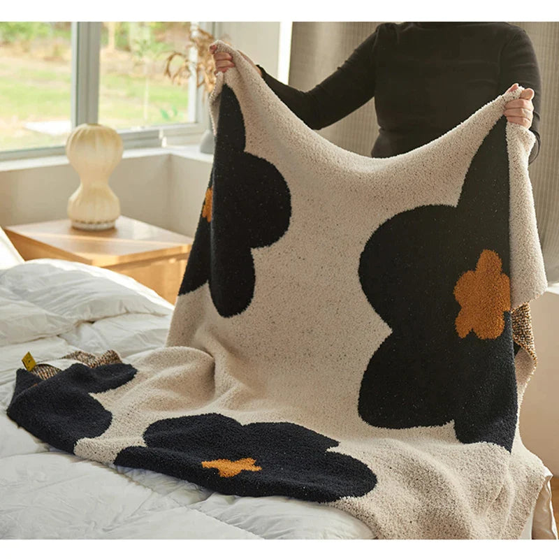 Afralia™ Korean Kawaii Flower Blanket: Soft Carpet for Bedroom, Sofa, Office - Single Tapestry Throw Blanket