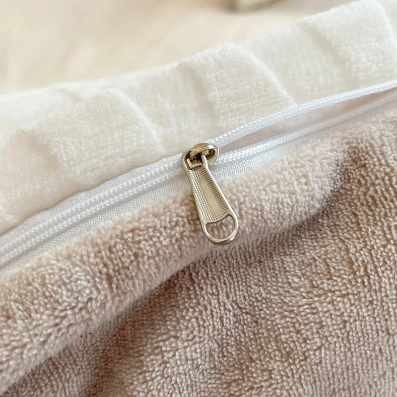 Afralia™ High-Density Milk Fleece Duvet Set with Winter Warmth King Bedding & Plush Blanket Cover