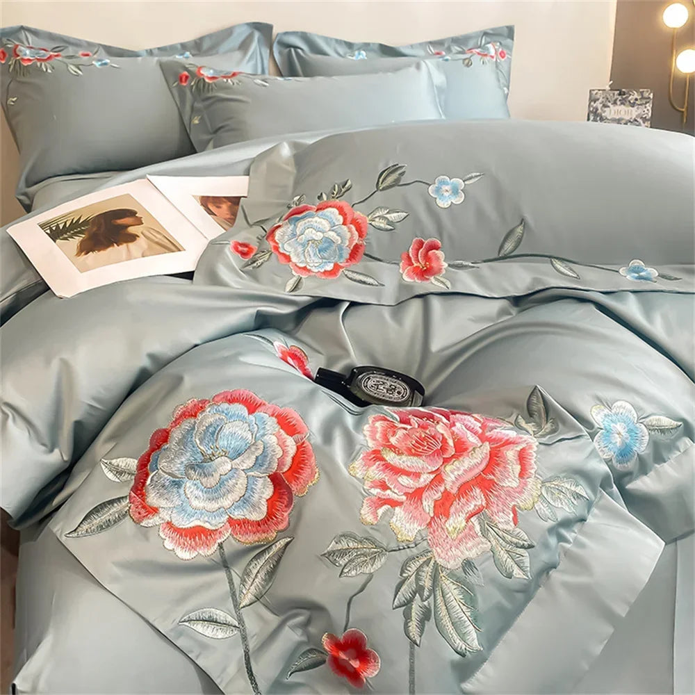 Afralia™ Pink Flowers Bedding Set in Traditional Chinese Style