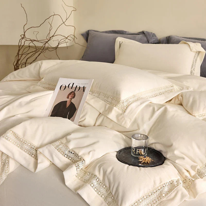Afralia™ Cozy Velvet Lace Bedding Set: Duvet Cover, Sheet, Pillowcases - 4Pcs Warm & Stylish