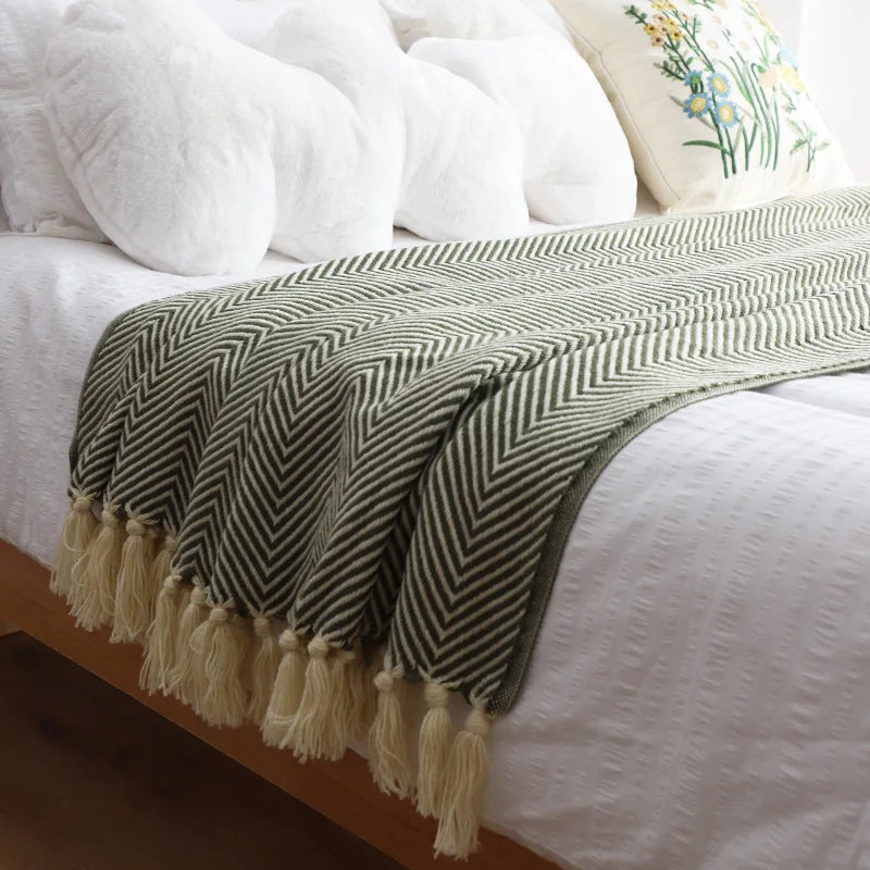 Afralia™ Geometric Knitted Blanket - Soft and Cozy Classic Decor for Home and Hotel Use