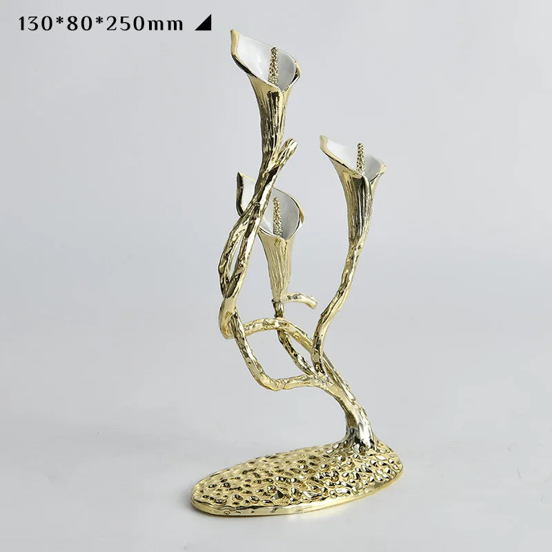 Afralia™ Metal Horseshoe Lotus Candle Holder - Elegant Home Decor