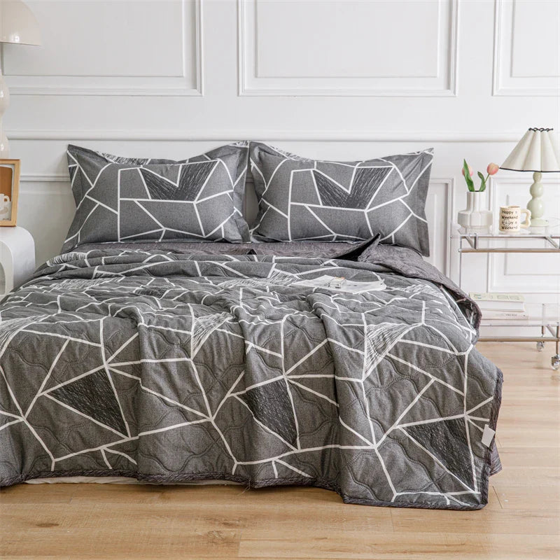 Afralia™ Daisy Print Quilted Summer Quilt Set in Soft Breathable Fabric