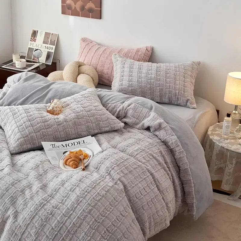 Afralia™ Cozy Rabbit Velvet Queen Bedding Set for Autumn/Winter