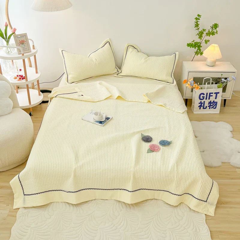 Afralia™ Princess Bubble Yarn Quilted Comforter Set - Elegant Handmade Flowers, Skin-friendly Blanket