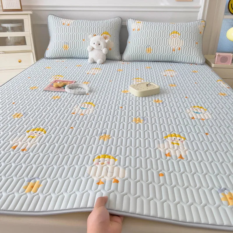 Afralia™ Super Thick Latex Queen Mattress Pad for Cool Summer Nights