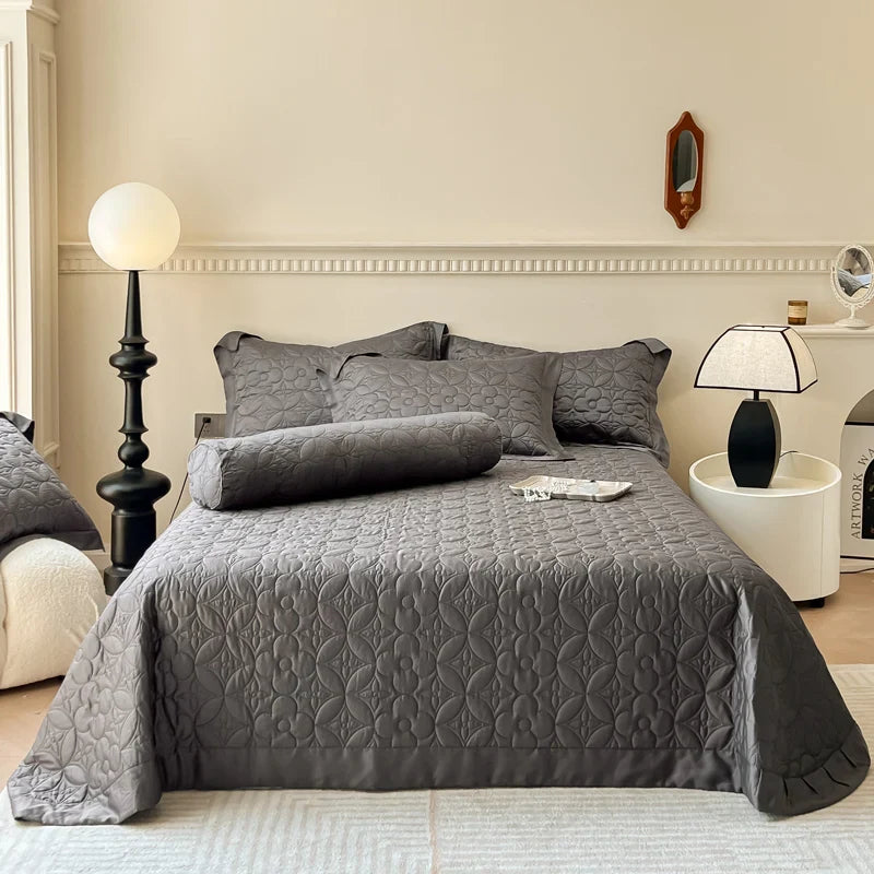 Afralia™ Eucalyptus Fiber Bedspread for a Cooling, Silky Bed Experience