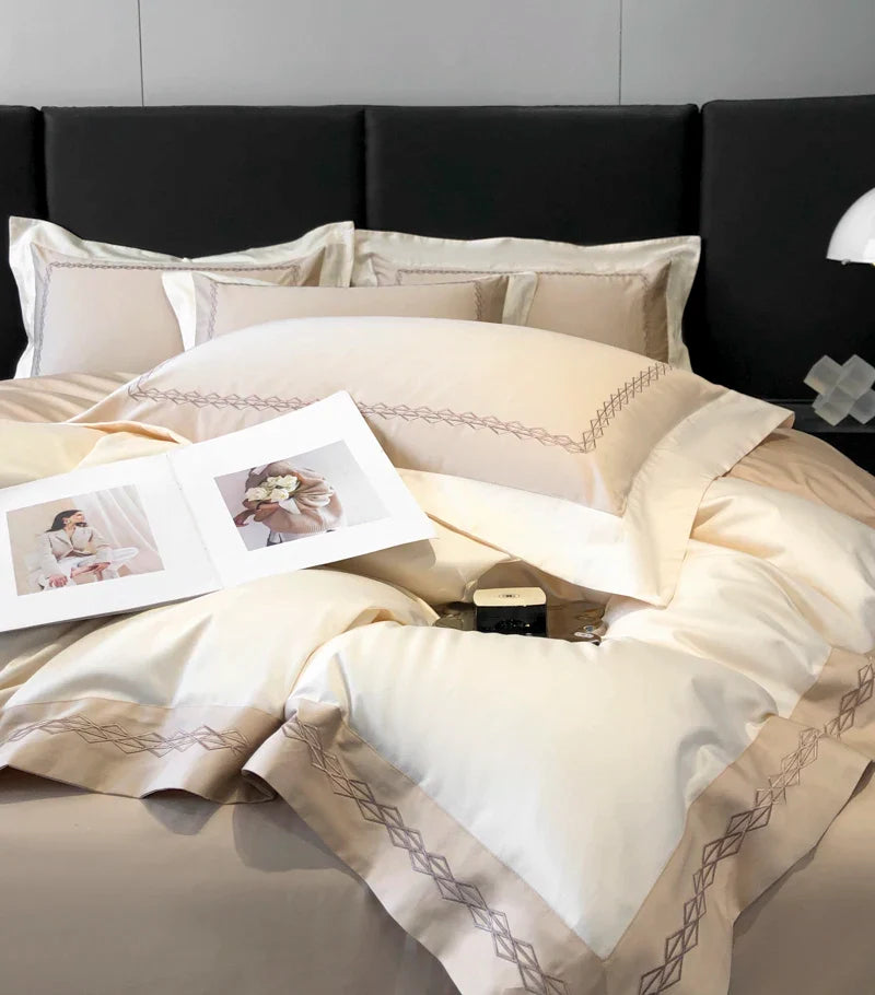 Afralia™ Luxury Embroidered 600TC Egyptian Cotton Bedding Set - Queen/King