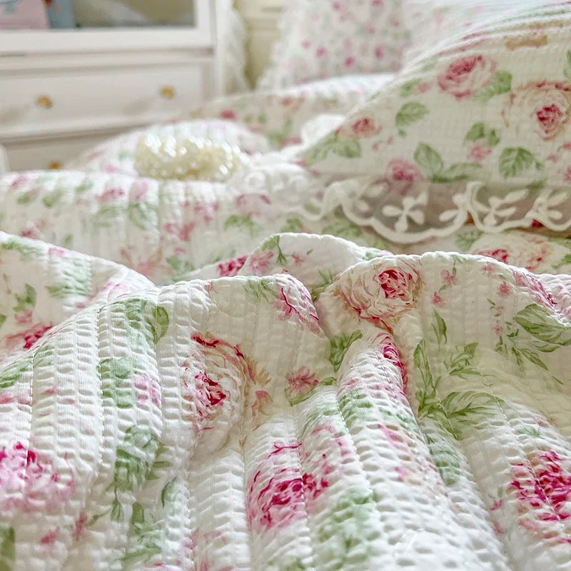 Afralia™ French Lace Ruffles Seersucker Bed Set: 4Pcs Princess Bedding Quilt Cover
