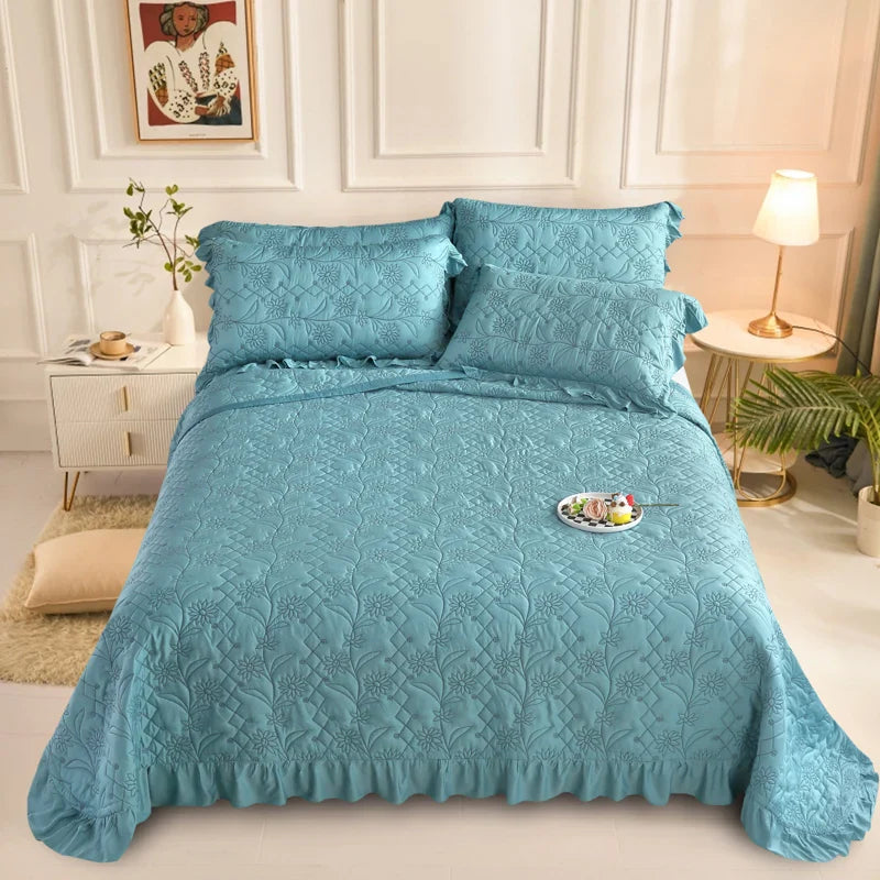 Afralia™ Silky Lyocell Eucalyptus Fiber Quilted Bedspread with Ruffles