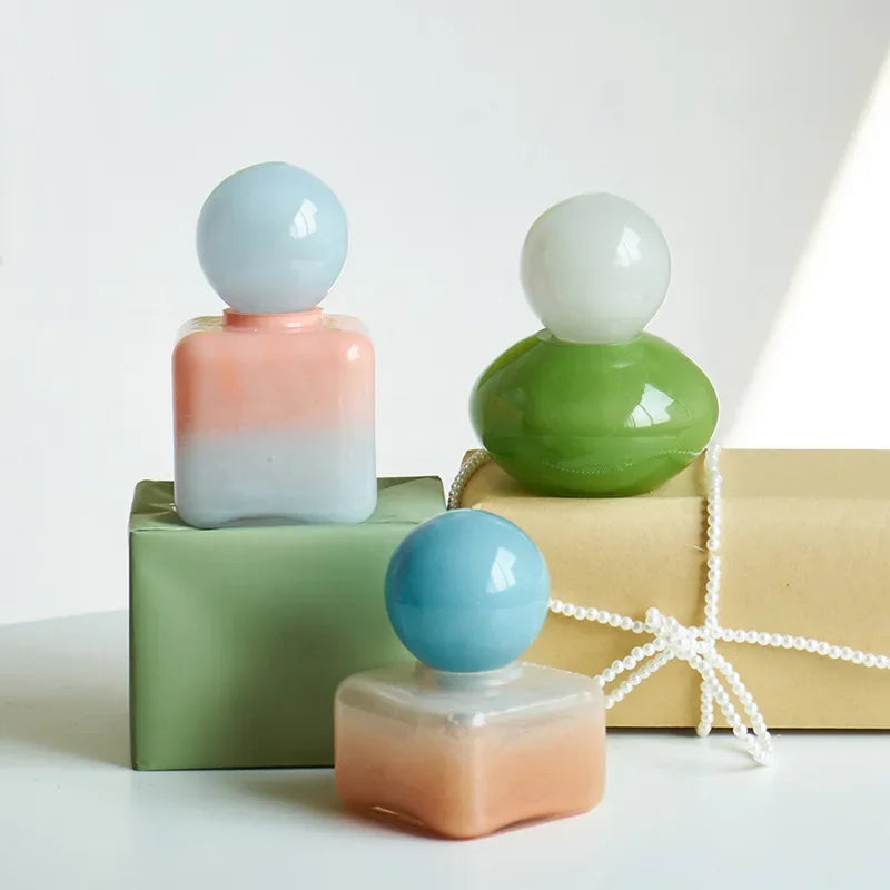 Afralia Geometric Sphere Glass Vase with Lid, Desktop Storage Container