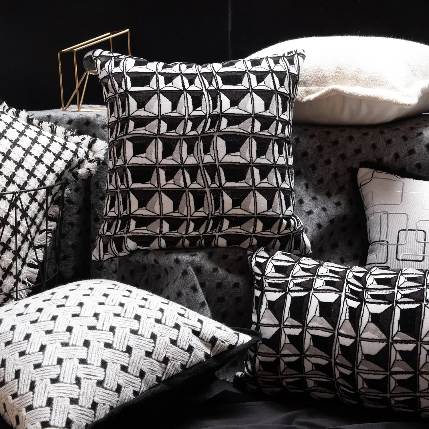 Afralia™ Luxe Hotel Pillowcases: Elegant Cushion Covers for Homestays, Living Rooms, Sofas