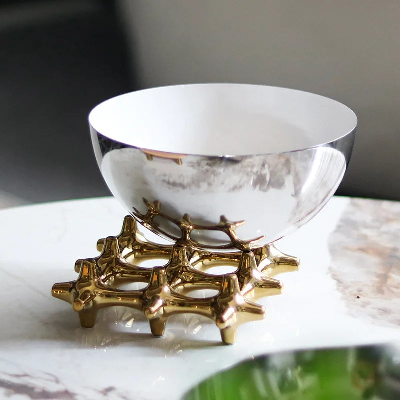 Afralia™ Geometric Mesh Fruit Tray: Golden Grid Snack Bowl & Desktop Organizer