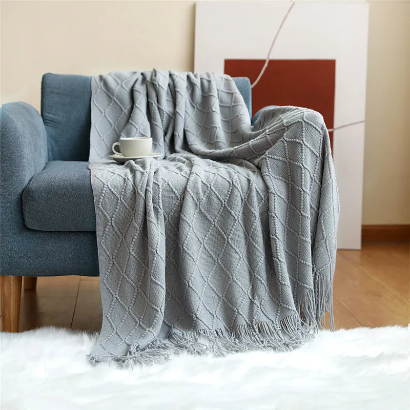 Afralia™ Plaid Knit Throw Blanket with Tassels - Cozy Home Decor for Sofa, Bed, or Shawl