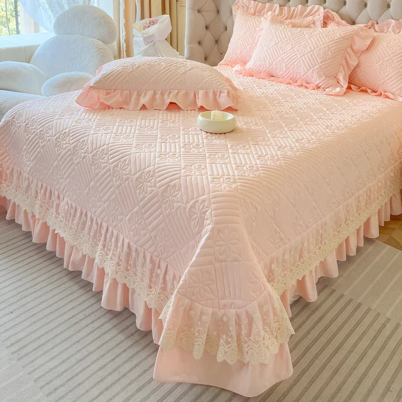 Afralia™ Lace Ruffles Quilted Bedspread Set with Pillowcases