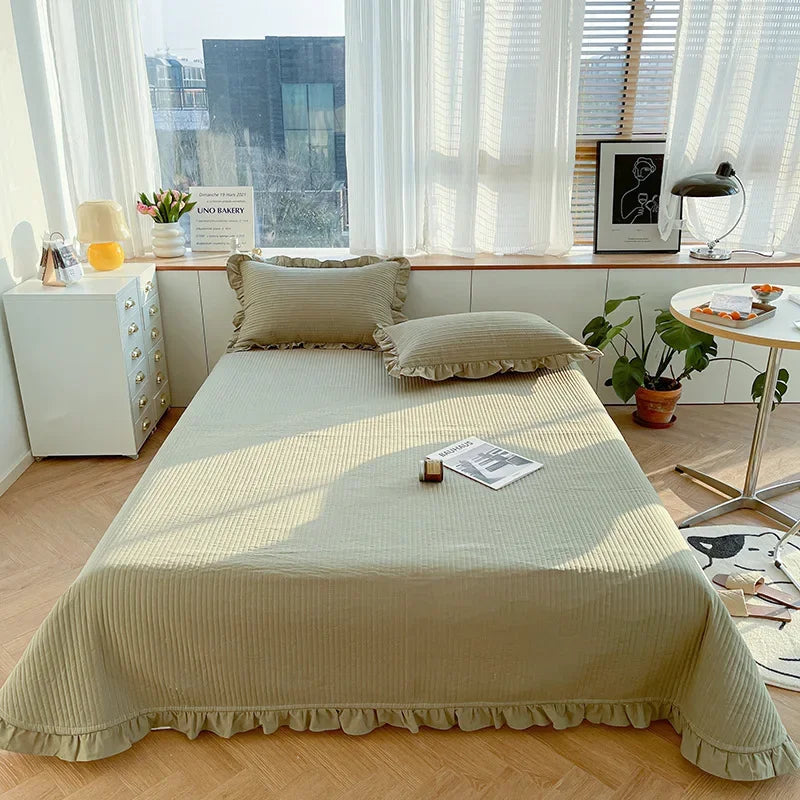 Afralia™ Quilted Cotton Queen Bed Cover Set with Ruffles - Soft & Comfortable Home Bedspread