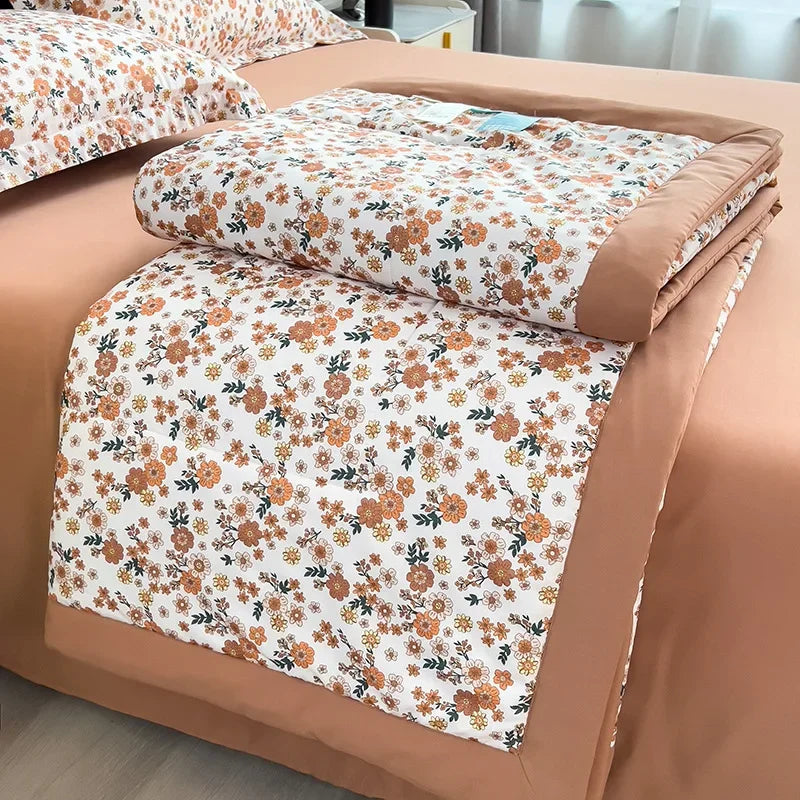 Afralia™ Retro Print Summer Cooling Comforter for Queen/King Beds