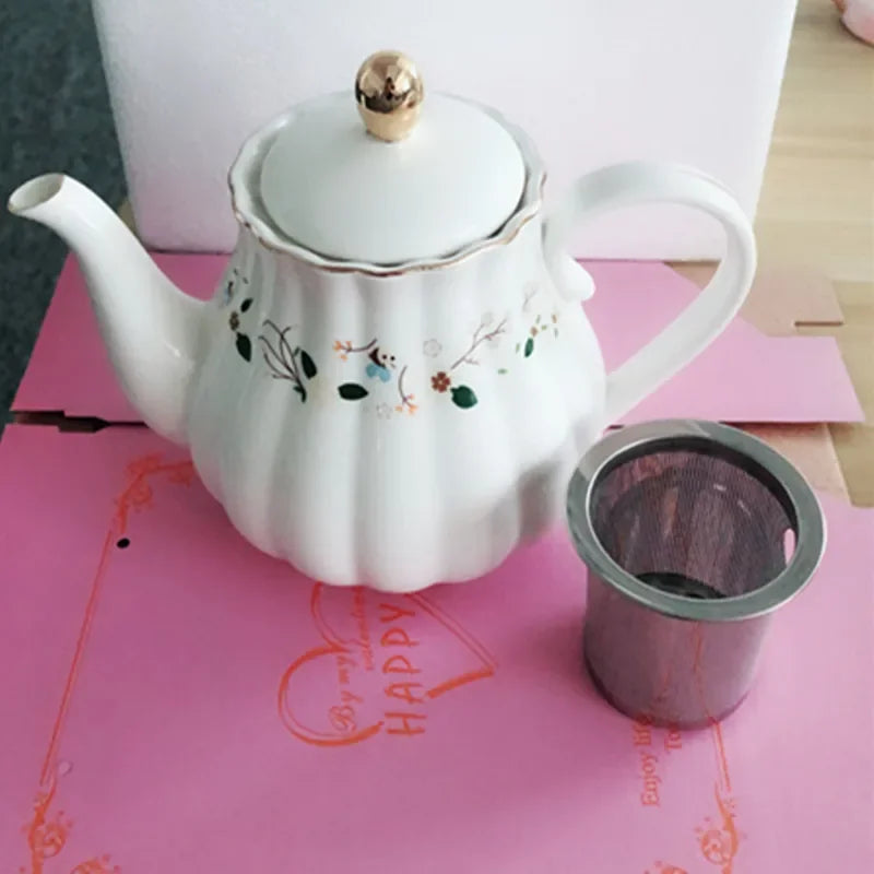 Afralia™ Elegant Gold Flower Cup & Saucer Set - Delicate Porcelain Tea Coffee Mug