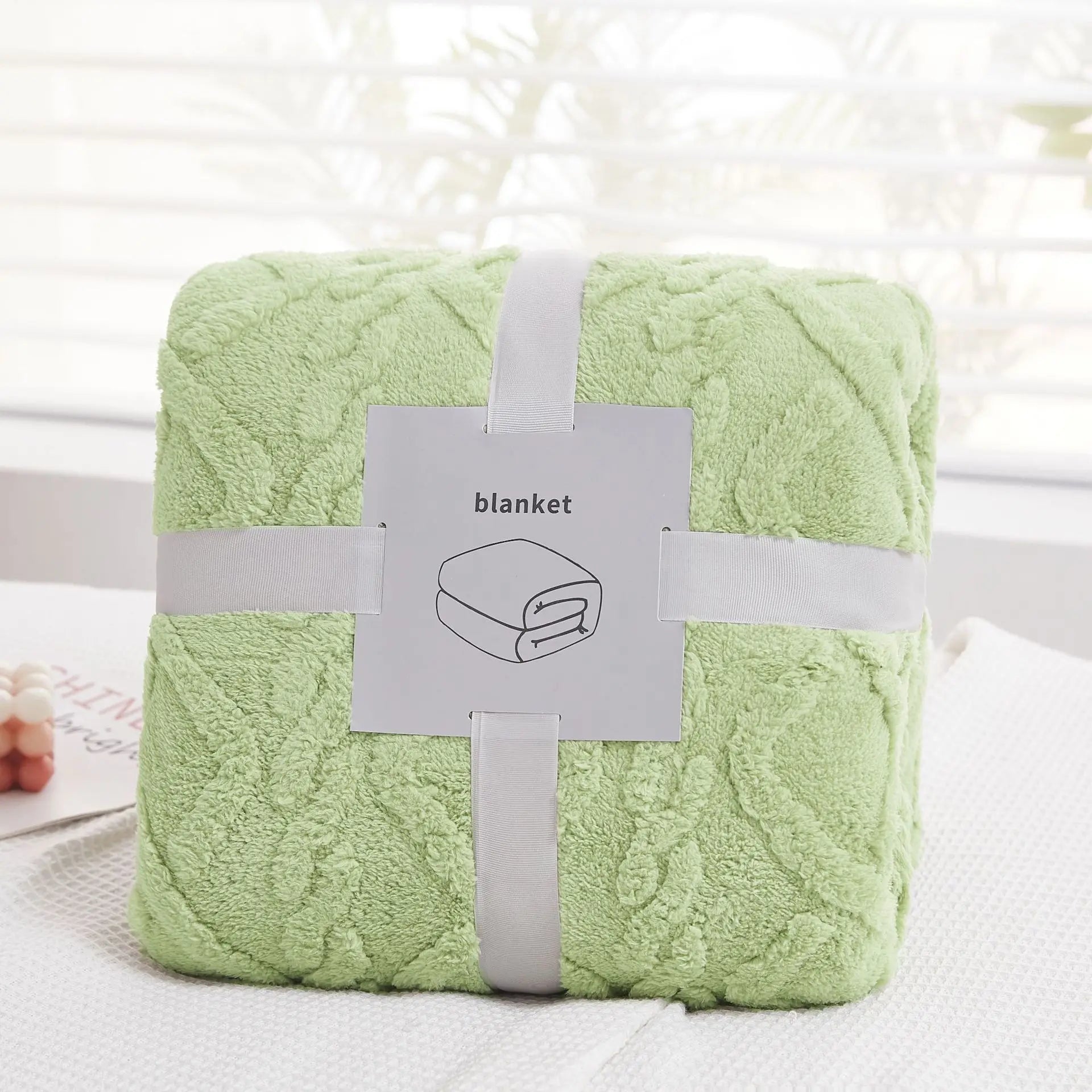 Afralia™ Cozy Jacquard Plush Blanket: Soft Winter Sofa Throw, Office Travel Nap Shawl