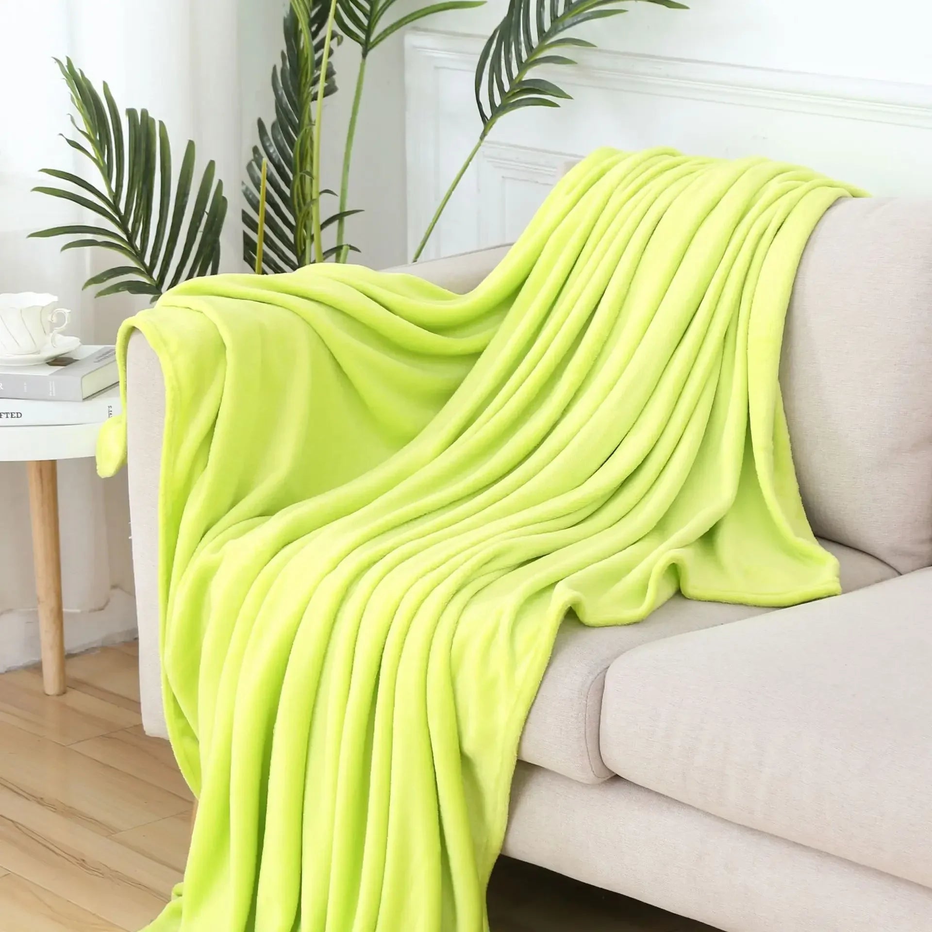 Afralia™ Cozy Flannel Warm Blanket: Soft Plush Coral Fleece Bed Cover & Shawl