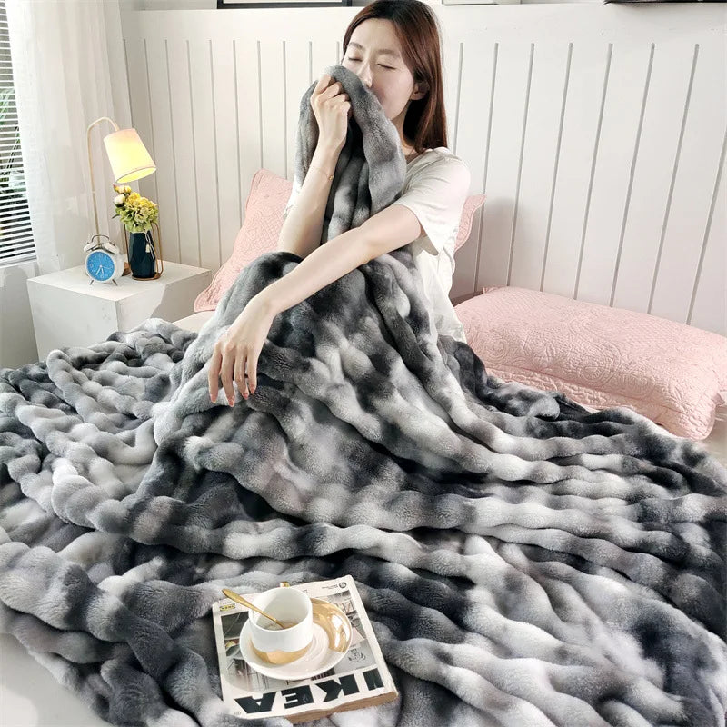 Afralia™ Cozy Gradient Bubble Fleece Throw Blanket, Plush All-Season Nap Blanket