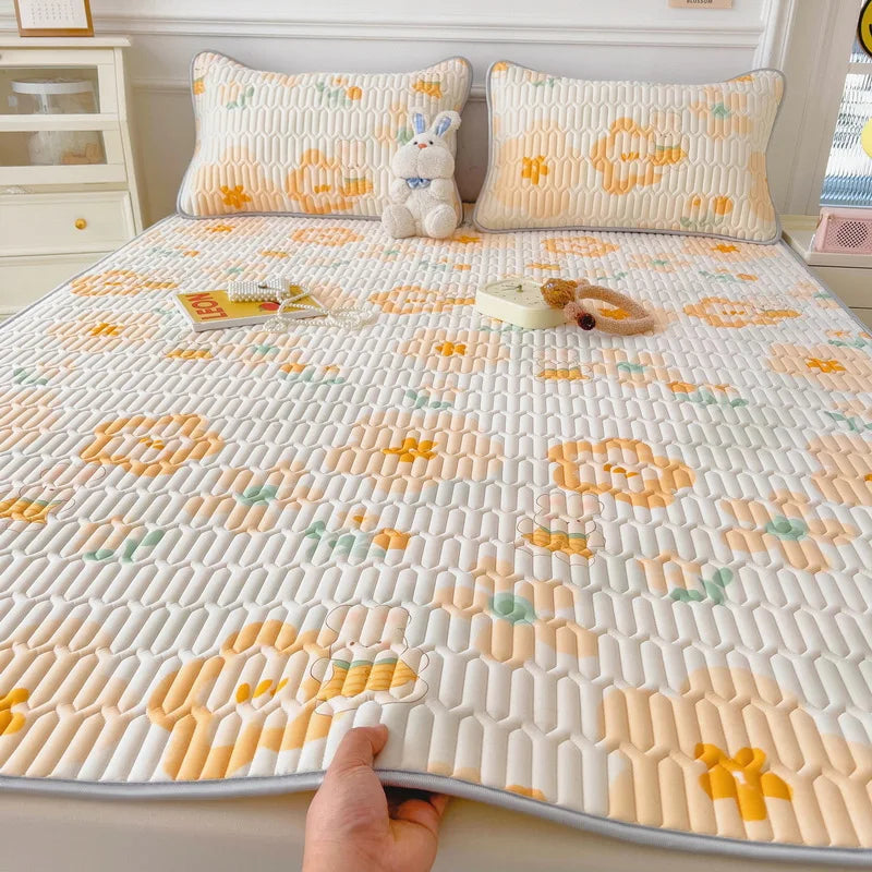 Afralia™ Super Thick Latex Queen Mattress Pad for Cool Summer Nights