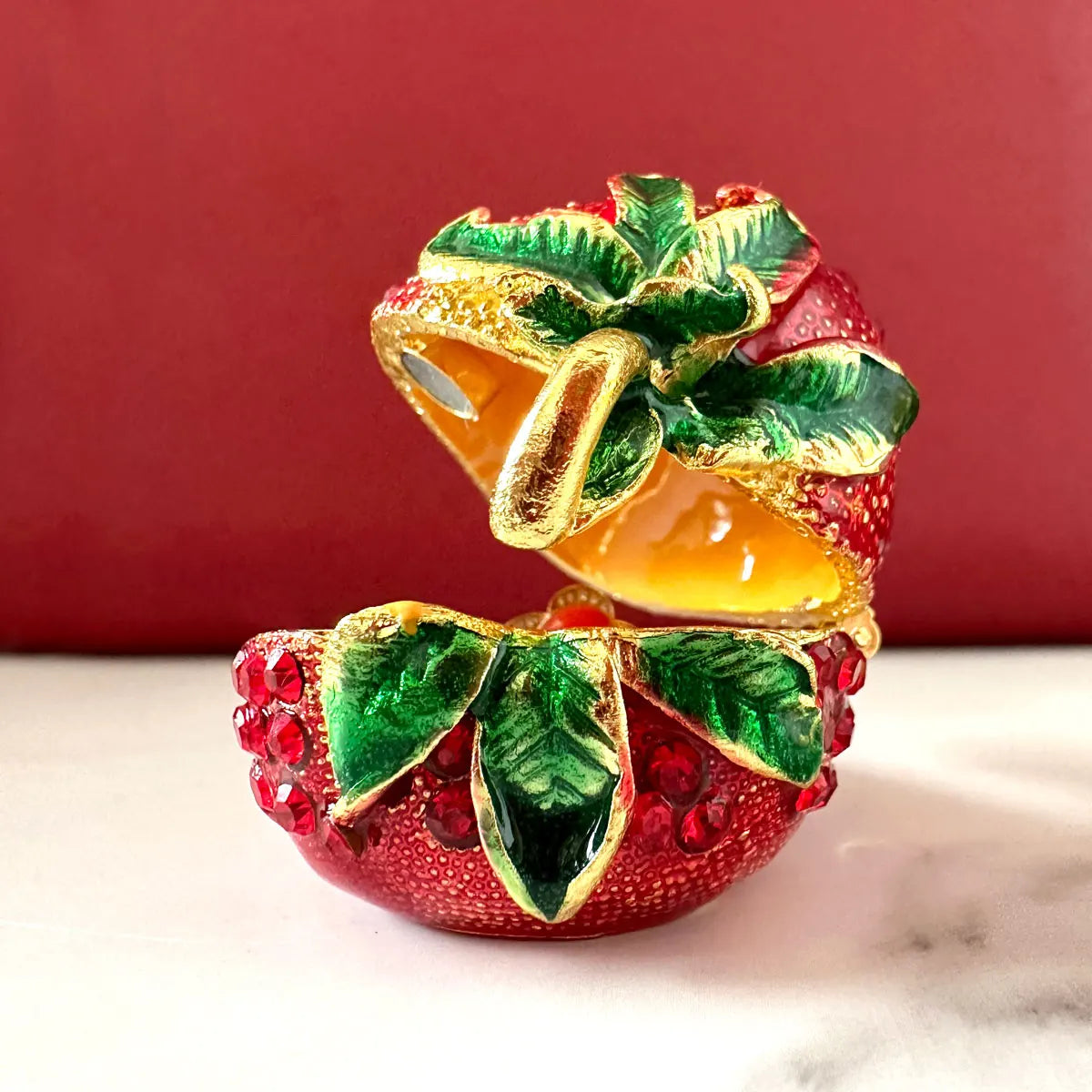 Afralia™ Metal Strawberry Jewelry Trinket Box for Earrings & Rings: Miniatures, Souvenirs, DIY Crafts