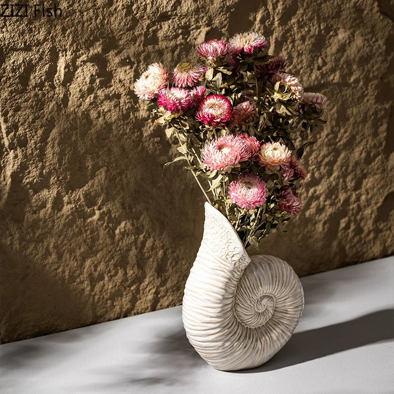 Afralia™ Conch Ceramic Vase for Aesthetic Desk Decor and Flowers Arrangement