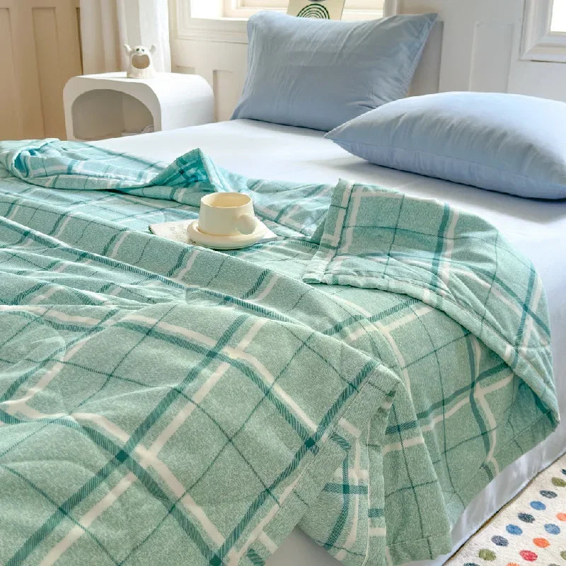 Afralia™ Cartoon Bear Printed Summer Quilt Lightweight Soft Cooling Blanket