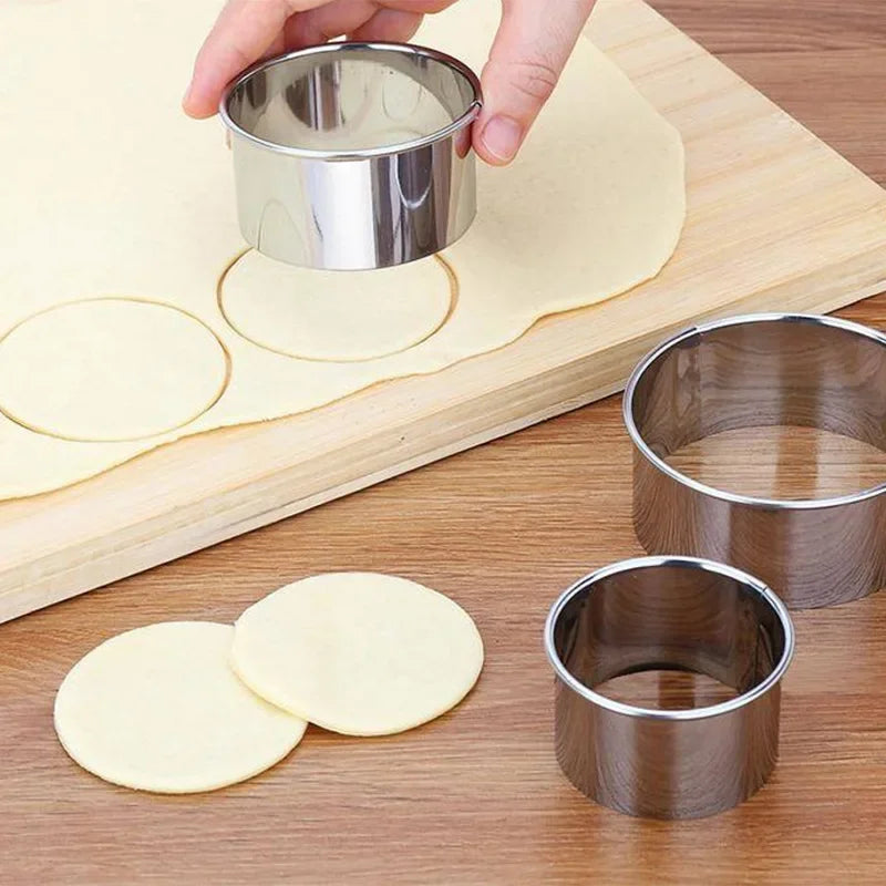 Afralia™ Stainless Steel Dumplings Mould Cutter: DIY Baking Gadget for Kitchen.