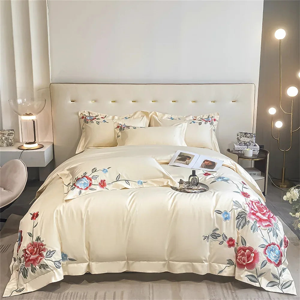 Afralia™ Pink Flowers Bedding Set in Traditional Chinese Style