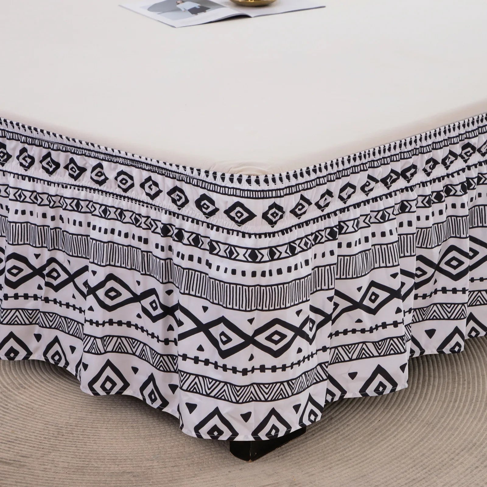 Afralia™ Elastic Band Diamond Lattice Ruffled Bed Skirt for Queen Size Mattress