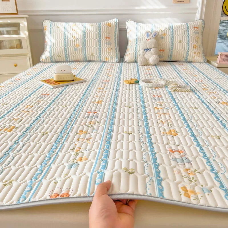 Afralia™ Super Thick Latex Queen Mattress Pad for Cool Summer Nights