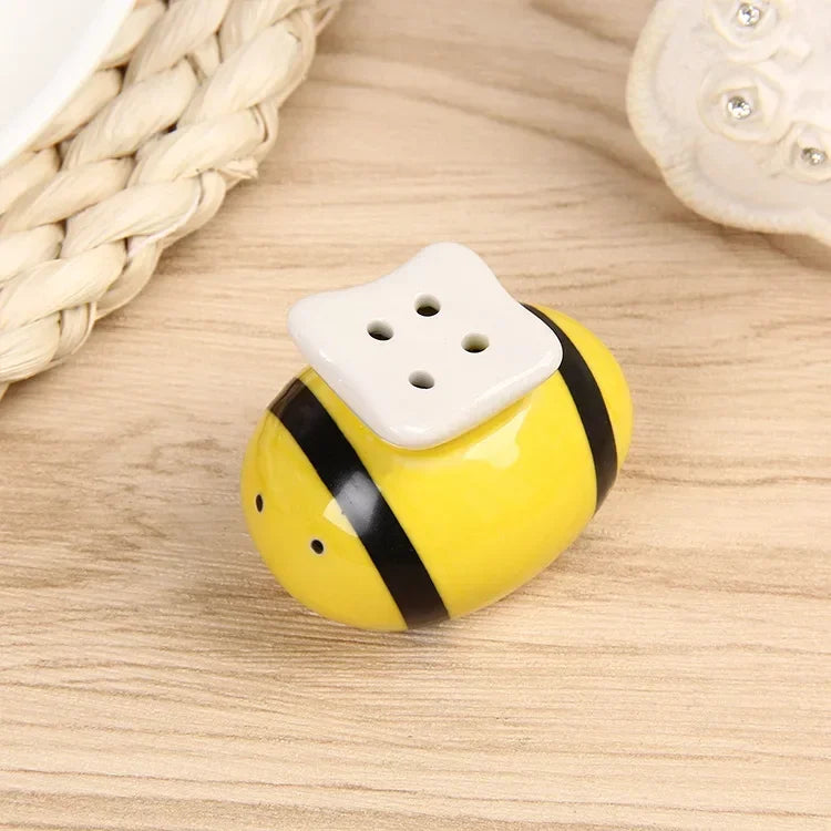 Afralia™ Ceramic Bee Salt Pepper Shaker Seasoning Pot Cooking Tableware