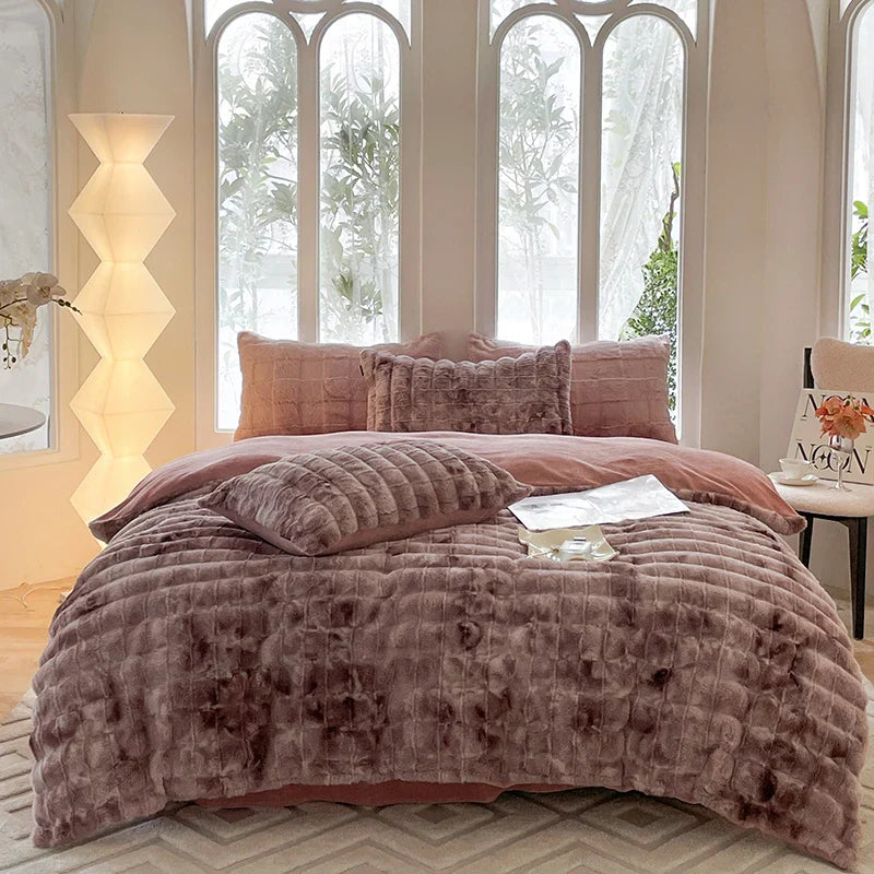 Afralia™ Velvet Fleece Bedding Set: Duvet Cover, Blanket, Sheet, Pillowcases in Caramel Brown Fur