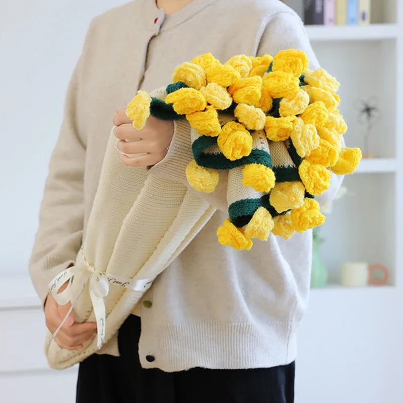 Afralia™ Romantic Rose Bouquet Handmade Soft Circular Flower Blanket