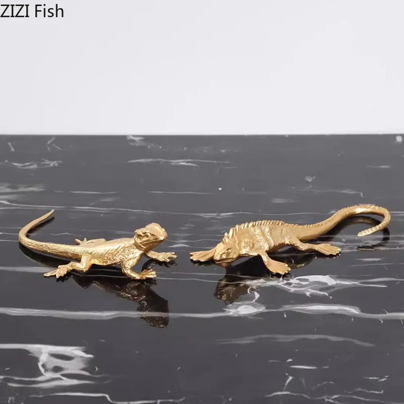 Afralia™ Golden Lizard Sculpture: Modern Metal Desk Ornament & Room Decor Artwork