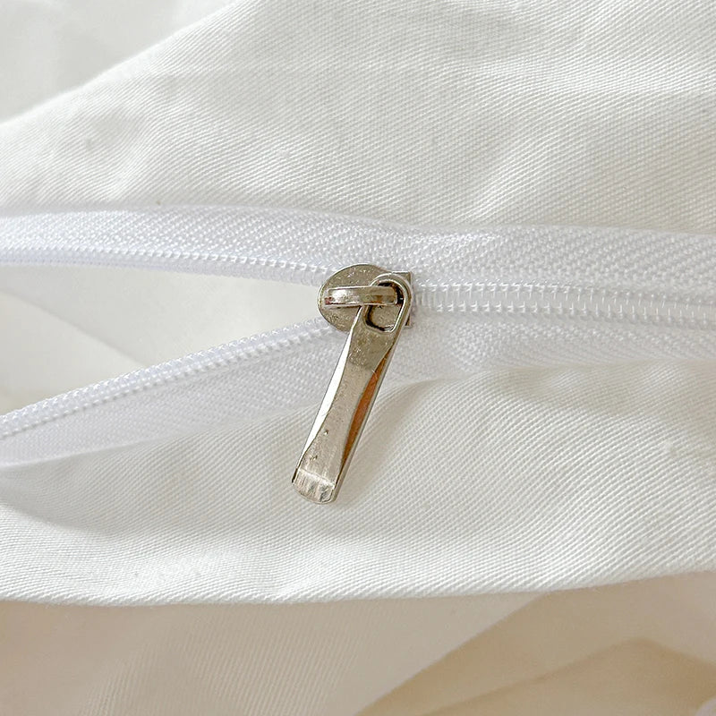 Afralia™ Rose Flowers White Cotton Bedding Set with Lace Ruffles