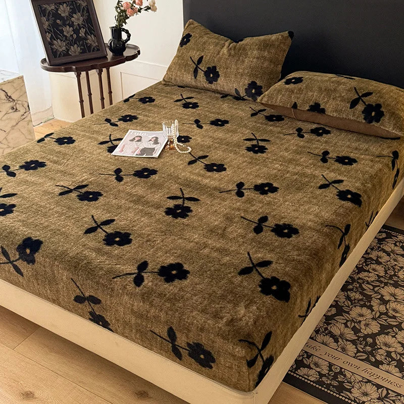 Afralia™ Winter Faux Rabbit Fur Fitted Sheet - Warm & Non-Slip Mattress Cover - Dark Pattern Printed