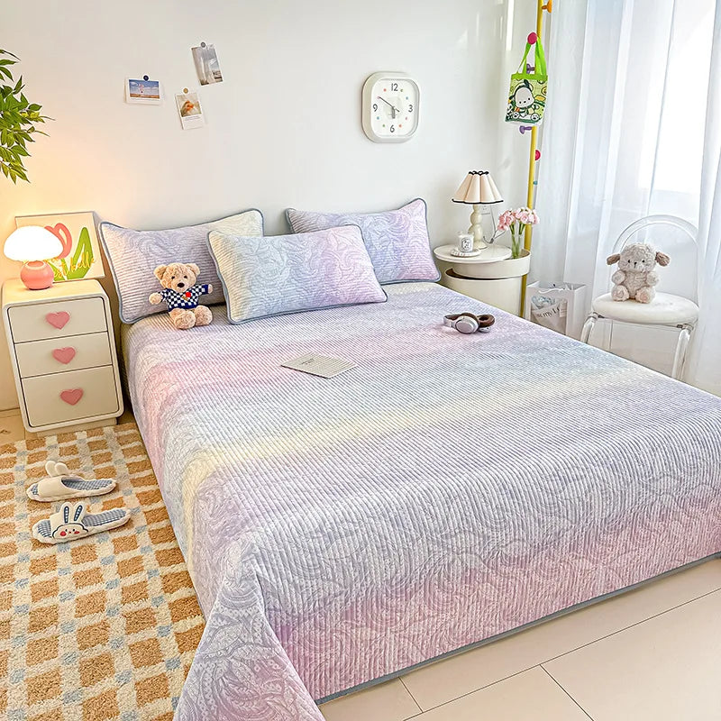 Afralia™ Dreamy Gradient Single Bedspread: Anti-Slip, Thick Quilted Mattress with Four Season Versatility