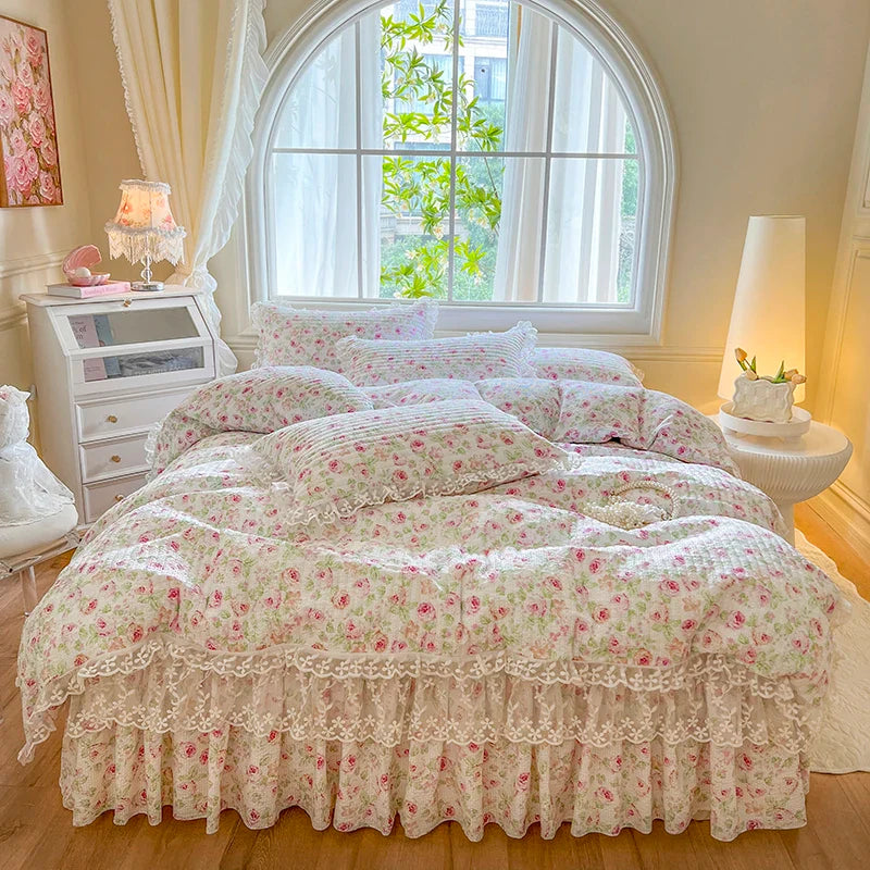 Afralia™ French Lace Ruffles Seersucker Bed Set: 4Pcs Princess Bedding Quilt Cover