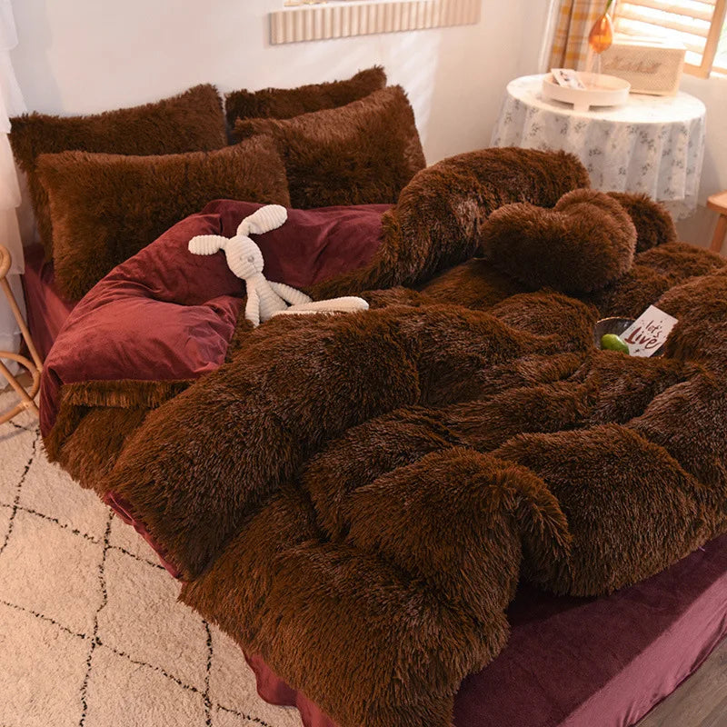 Afralia™ Long Plush Queen Duvet Cover: Soft Warmth & Comfort in 220x240cm Size