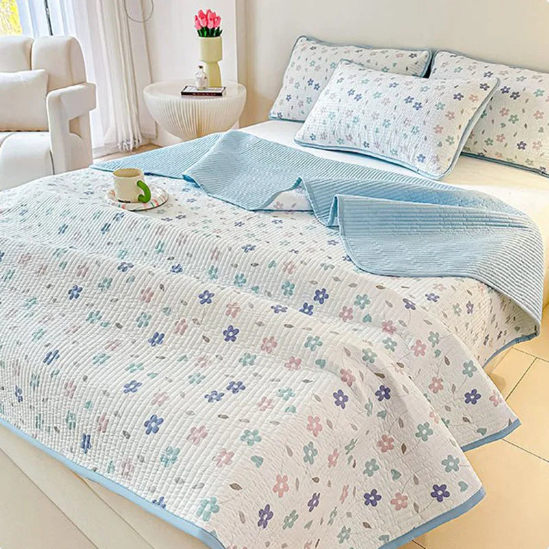 Afralia™ Rural Floral Print Reversible Quilted Bedspread for All Seasons