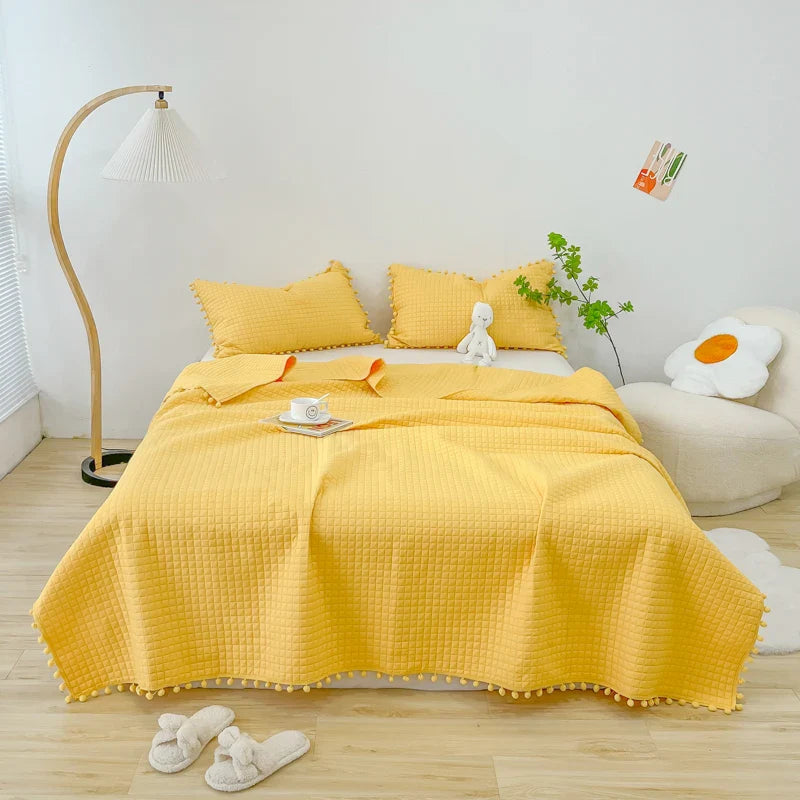 Afralia™ White Pink Summer Bedspread Air-conditioning Blanket Hair Ball Edge Quilt