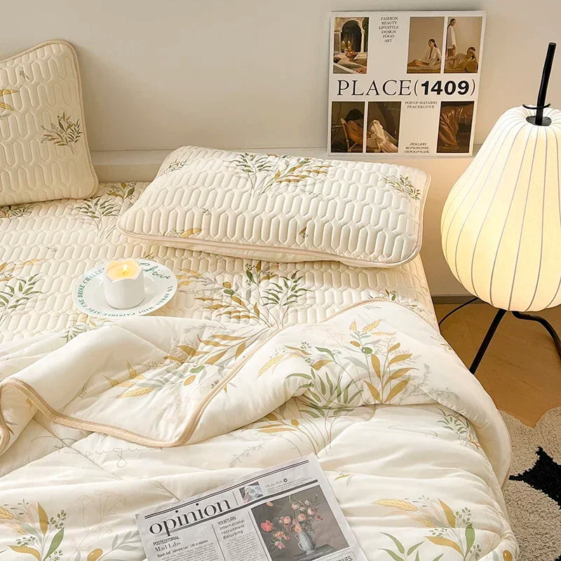 Afralia™ Cool Feeling Silky Summer Comforter & Latex Fitted Sheet Set